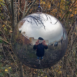 Хромированые шары и сферы, зеркальные шары и сферы